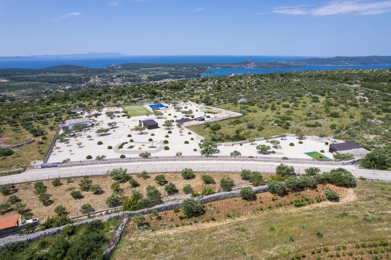 Hacienda Nikolic Villa Milna  Buitenkant foto