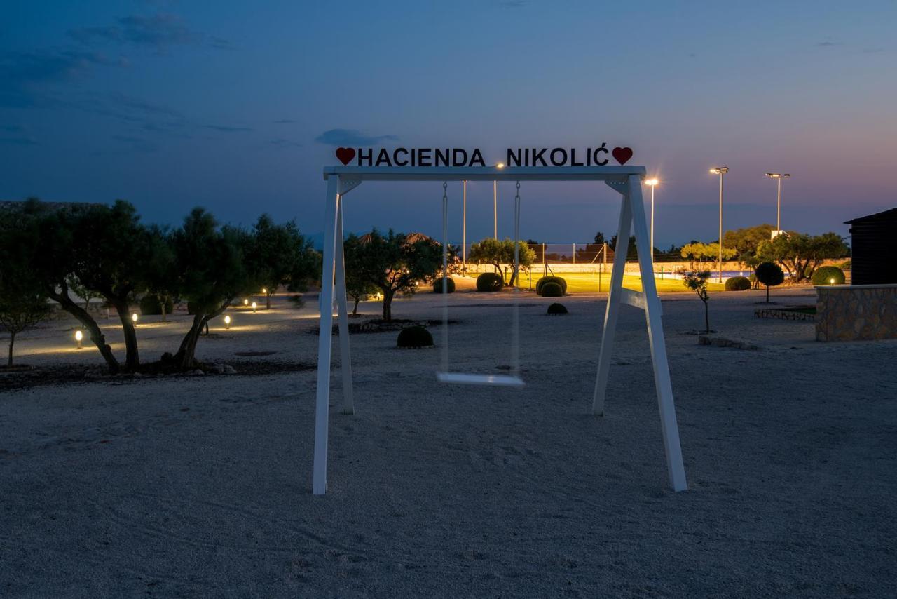 Hacienda Nikolic Villa Milna  Buitenkant foto