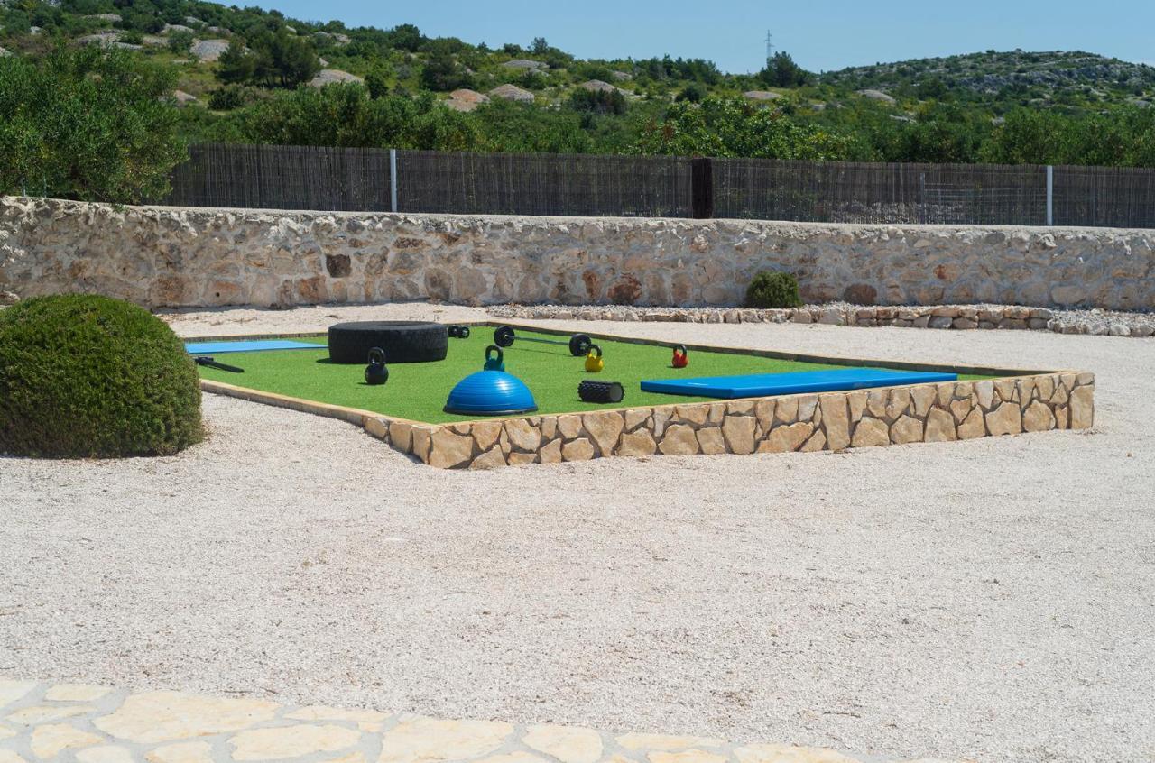 Hacienda Nikolic Villa Milna  Buitenkant foto